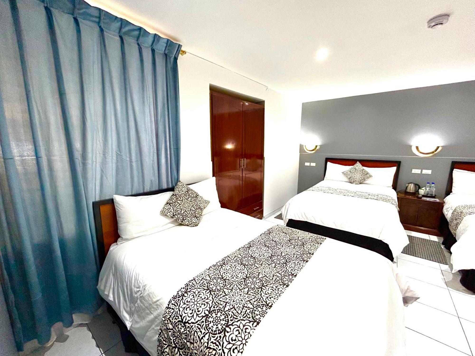 Accel Hotel La Quinta 이바라 외부 사진