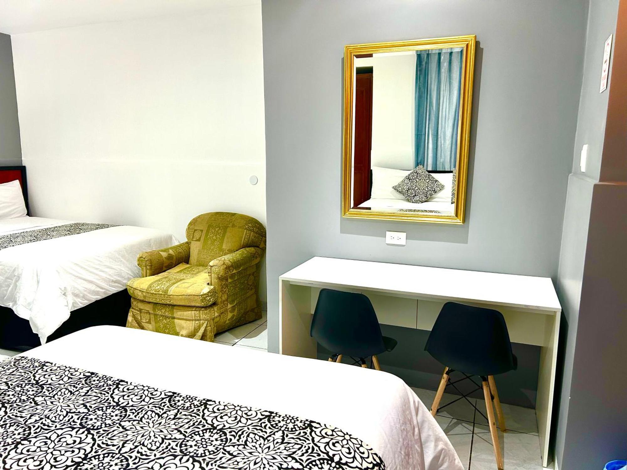 Accel Hotel La Quinta 이바라 외부 사진