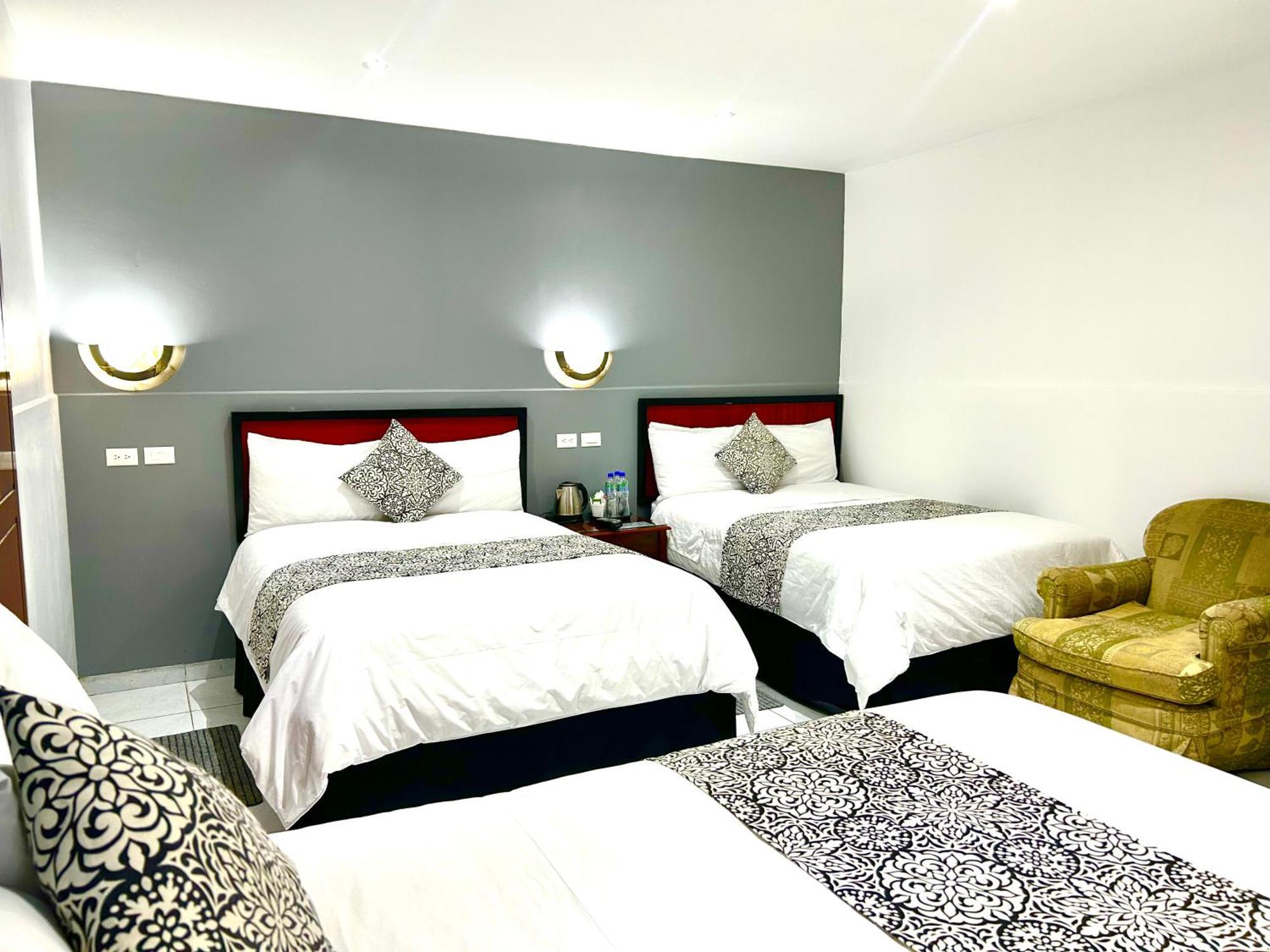 Accel Hotel La Quinta 이바라 외부 사진