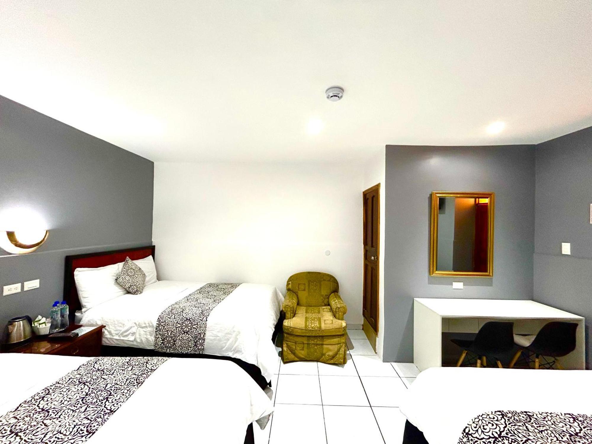 Accel Hotel La Quinta 이바라 외부 사진